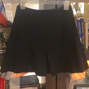 Theory black skirt, size 4!